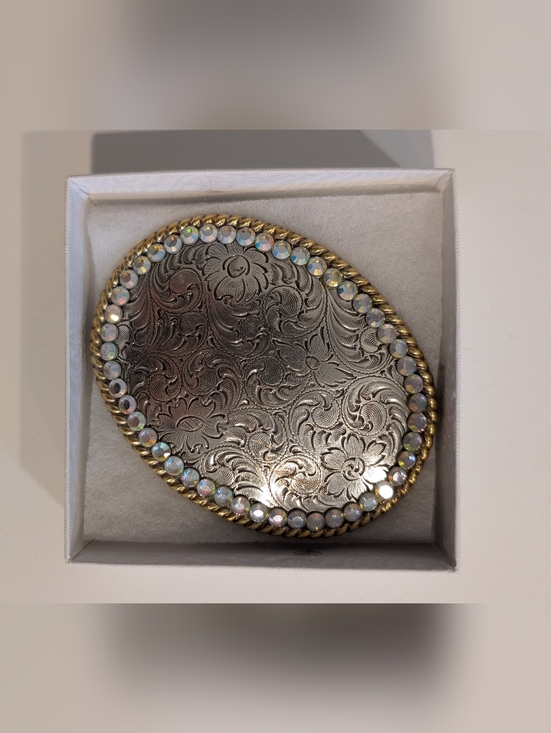 Accessories - Belt Buckle - Silver with Floral Tooling, Iridescent Gems & Gold Rope Border
